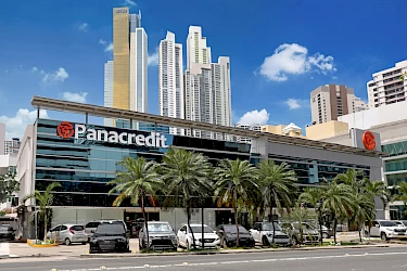 PANACREDIT celebra sus 15 años de operaciones